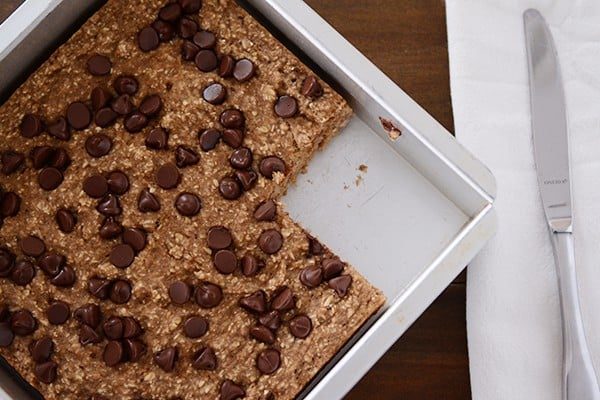 Banana Bread Chocolate Chip Oat Snack Bars