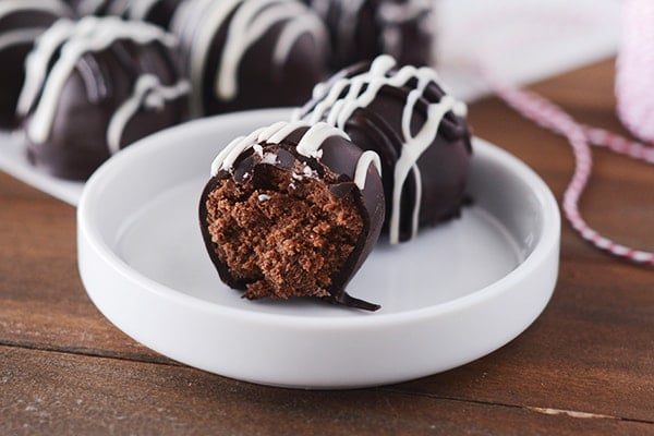 Chocolate Chip Gingerbread Cake Truffles