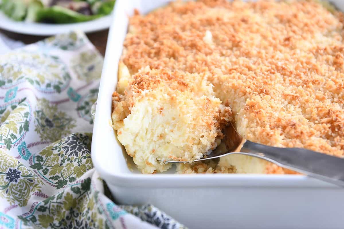 Creamy Baked Mashed Potatoes with Buttery Parmesan Crumbs