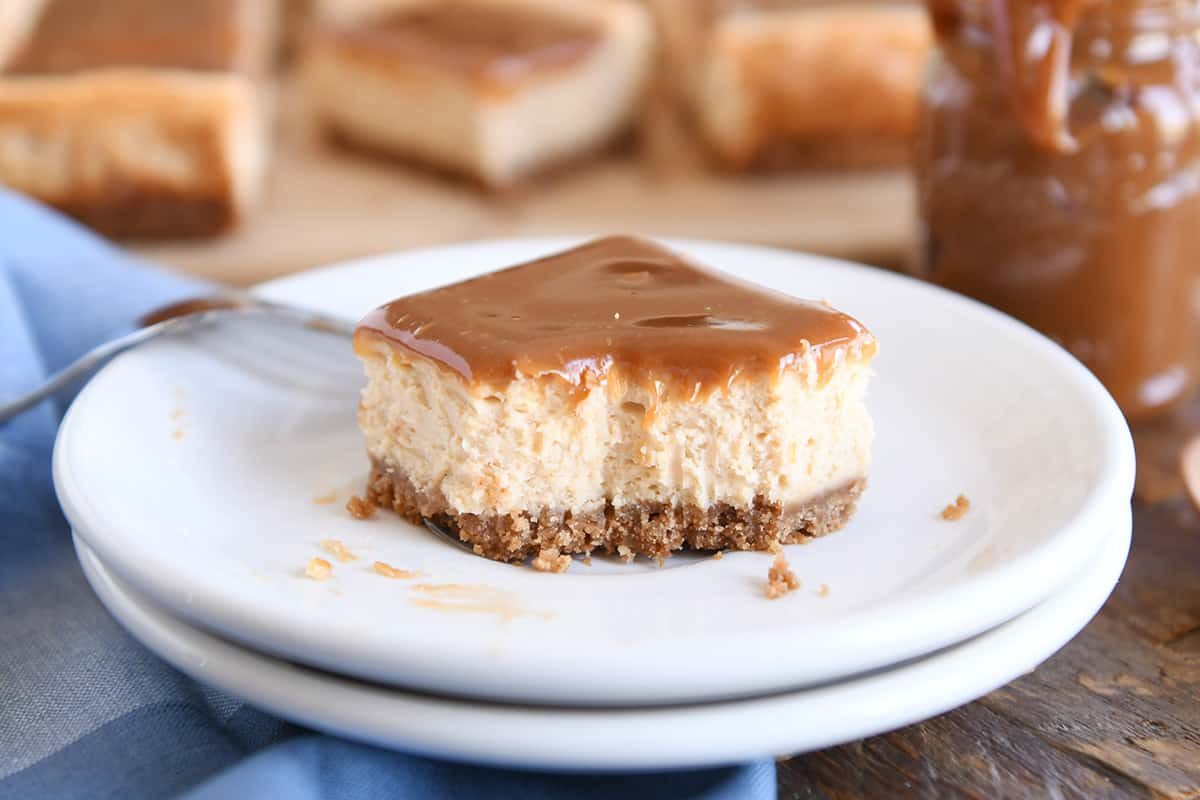 Dulce de Leche Cheesecake Bars