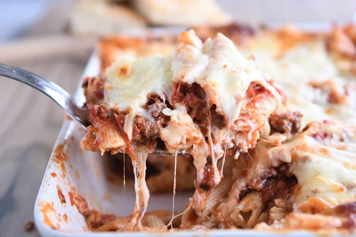 Easy Cheesy Weeknight Pasta Bake