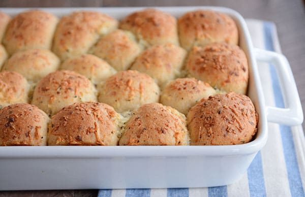 Easy Italian Asiago Bubble Bread