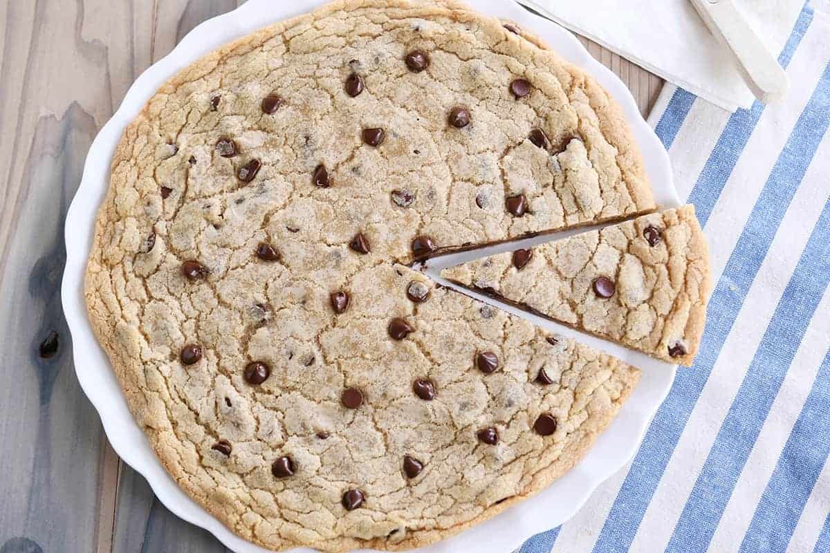 Giant Chocolate Chip Cookie {12-Inch!}