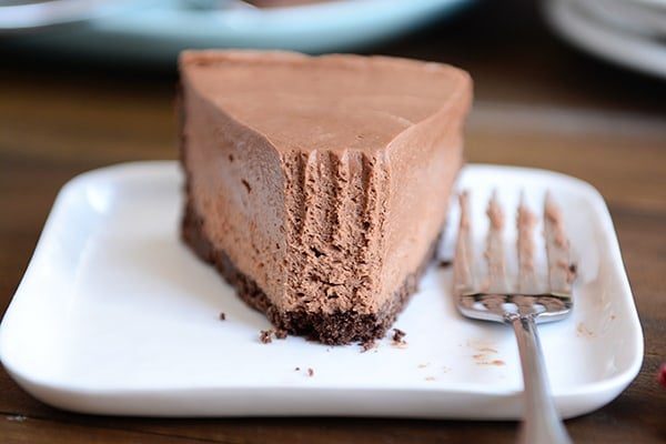 No-Bake Creamy Chocolate Cheesecake