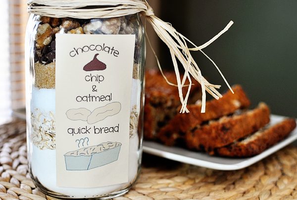 Oatmeal Chocolate Chip Quick Bread {In a Jar!}