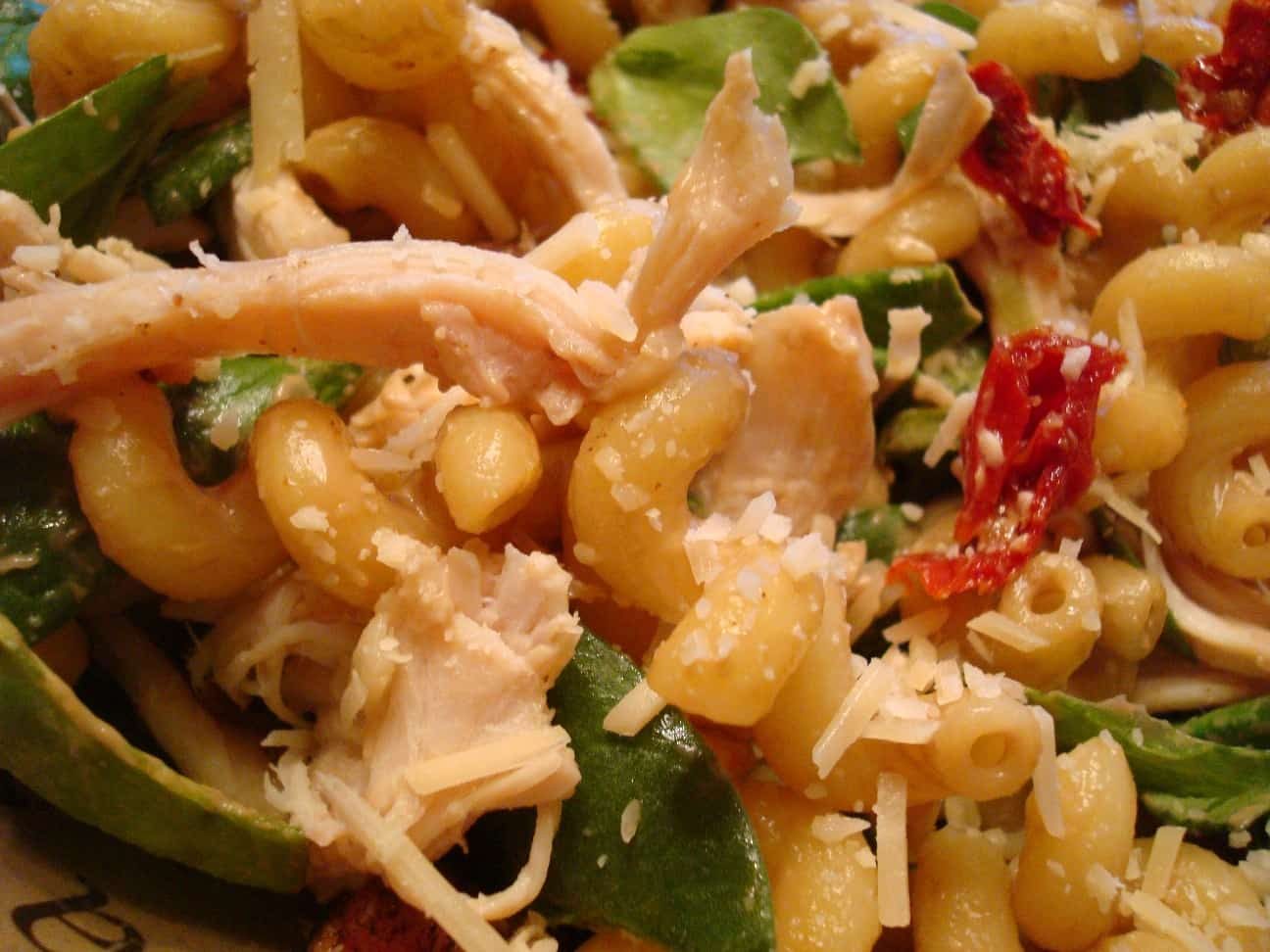 Pasta Chicken Salad with Sun-Dried Tomatoes, Spinach and Bacon