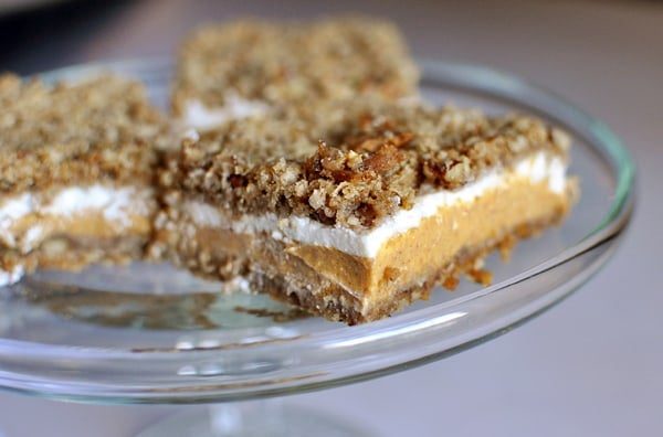 Pumpkin Cheesecake Crumble Bars