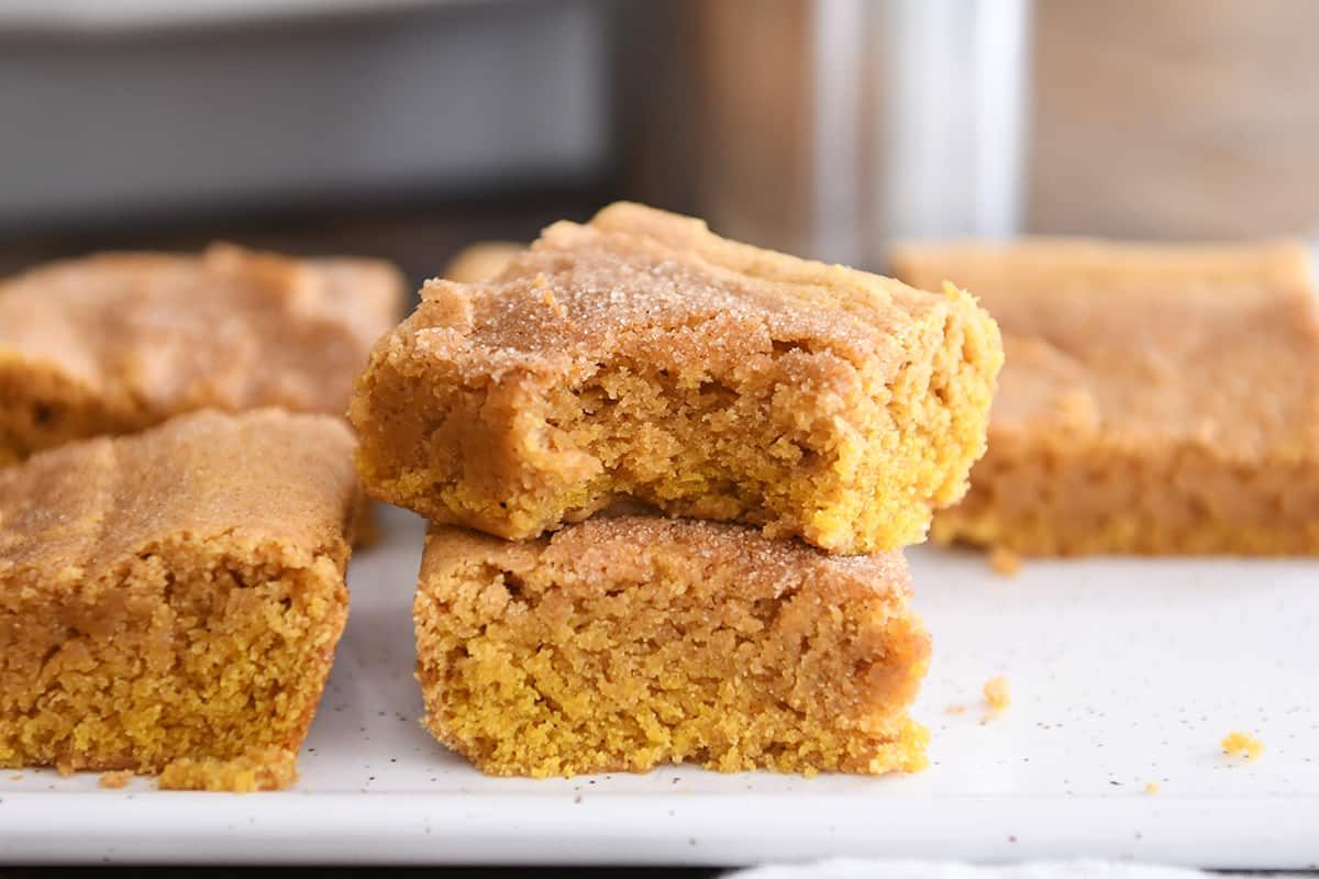 Easy Pumpkin Snickerdoodle Bars