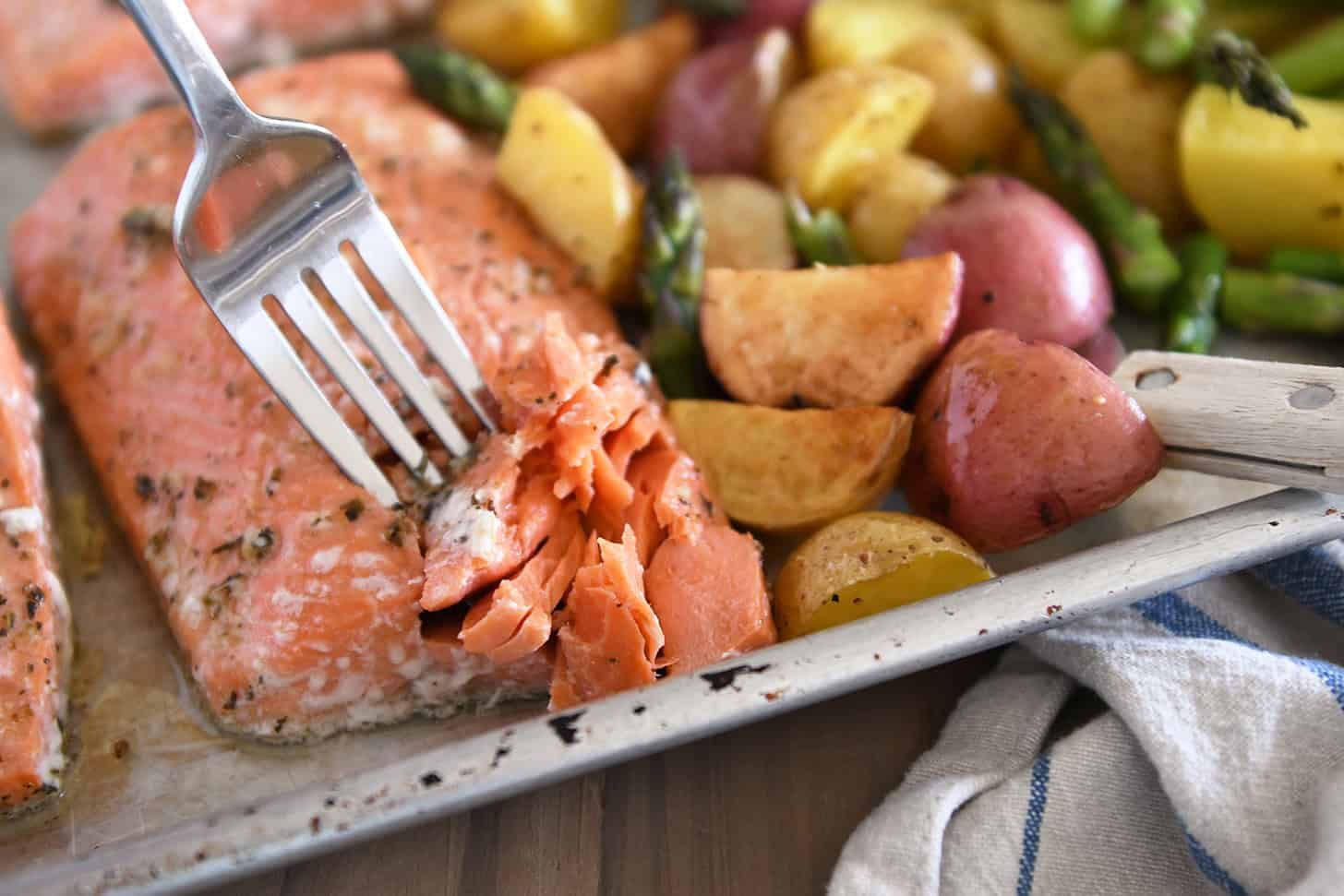 Sheet Pan Lemon Garlic Salmon with Potatoes and Asparagus