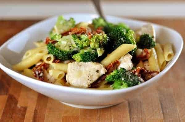 Skillet Chicken Pasta with Broccoli and Sun-Dried Tomatoes