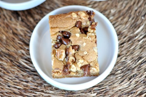 Walnut Chocolate Chip Blondies
