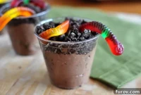 Easy Homemade Dirt Pudding Cups