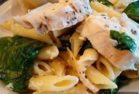 Garlicky Chicken & Fresh Spinach Pasta