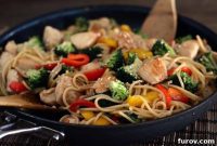 Homestyle Chicken and Veggie Lo Mein