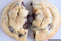 Melt-in-Your-Mouth Chocolate Chip Cookies