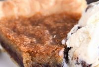 Gooey Chocolate Chip Cookie Pie