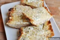 Golden Garlic Cheese Bake