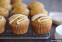 Harvest Pumpkin Applesauce Muffins with Sweet Maple Glaze
