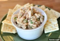 Zesty Tuna and White Bean Power Salad