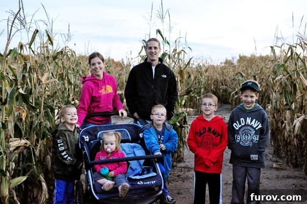 Saturday Unveiling: What Has Been on My Mind 2 a mom, dad, and five kids in a corn maze