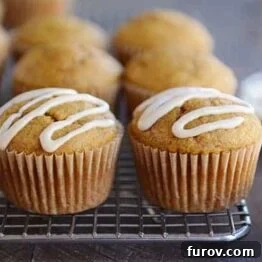 Delicious Pumpkin Applesauce Muffins with Maple Cream Glaze