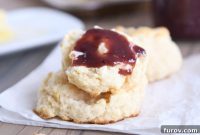 Effortless Flaky Buttermilk Biscuits