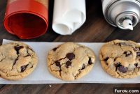 The Ultimate Cookie Baking Pan Test