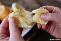 Simple Cheesy Brazilian Pao de Queijo