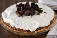 Salty Sweet Chocolate Pretzel Pie