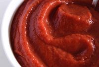 Fresh and Fast No-Cook Pizza Sauce